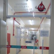 São distribuídas 30 senhas por dia, seguindo as determinações do Ministério da Saúde, referente à contingência da Covid-19