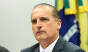 Onyx Lorenzoni relatou que teve alguns sintomas e resolveu realizar o teste do coronavírus; já são 4 ministros que contraíram a doença