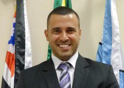 Segundo a defesa, vereador de Peruíbe, Eduardo Martins Teles de Aguiar (PMDB), vai recorrer à decisão em instâncias superiores