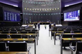 Deputados votaram MP em sessão virtuala na madrugada de ontem