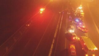 Acidente envolveu cinco motos, 16 carros e um caminhão