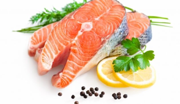 O que torna o salmão um alimento tão virtuoso é a quantidade de ômega-3 DHA e EPA em sua carne