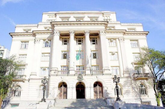 Prefeitura divulgou Boletim Oficial considerando apenas 71 dos 140 casos confirmados de Covid na Câmara, após testagens