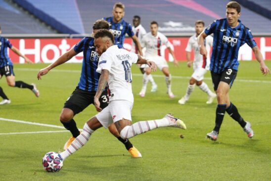 Neymar participou dos dois gols da equipe