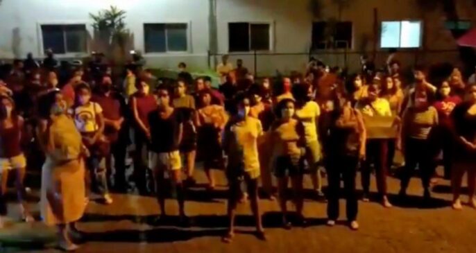 Mulheres a favor do aborto fizeram manifestação no último domingo (16)