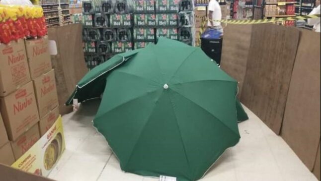 Em nota, o Carrefour identificou a vítima como Moisés Santos e afirmou que a morte foi resultado de um infarto