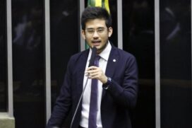A convocação foi anunciada em entrevista à imprensa com a presença do deputado Kim Kataguiri