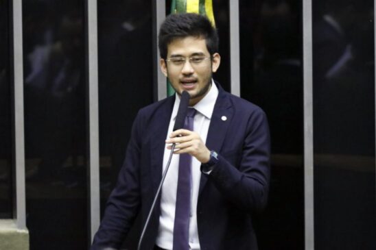 A convocação foi anunciada em entrevista à imprensa com a presença do deputado Kim Kataguiri