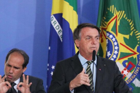 Nesta segunda, durante evento sobre o coronavírus, Bolsonaro voltou a atacar jornalistas
