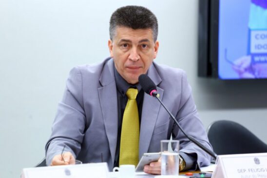 O deputado Felício Laterça (PSL-RJ) é o autor da proposta
