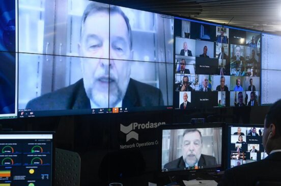 Sob relatoria do senador Flávio Arns, a PEC do Fundeb está prevista para ser votada nesta terça-feira