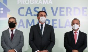 Bolsonaro (sem partido) durante o lançamento do programa habitacional Casa Verde e Amarela