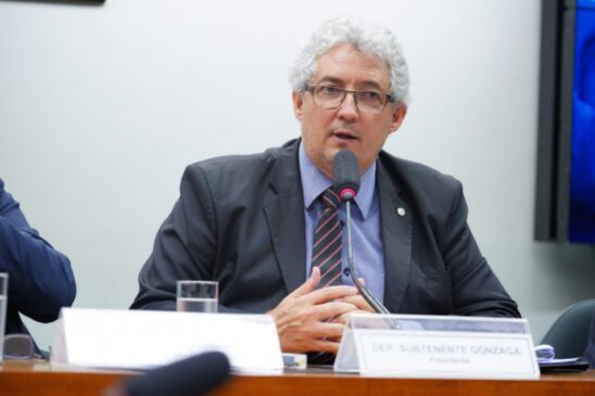 O deputado Subtenente Gonzaga (PDT-MG) é o autor da proposta