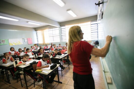 A rede pública de ensino da cidade de Taboão da Serra conta com mais de 30 mil alunos
