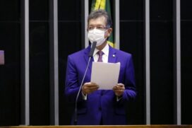 O deputado Laercio Oliveira (PP-SE) foi o relator do projeto no Plenário