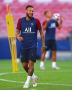 PSG não confirmou a infecção do jogador brasileiro
