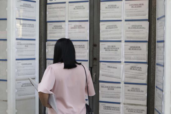 O Pa&iacute;s ganhou 2,78 milh&otilde;es de empregos no ano passado
