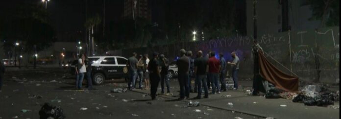 A operação durou poucos minutos e os usuários voltaram a se concentrar na esquina da alameda Dino Bueno com a rua Helvétia