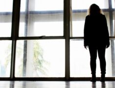 Texto reafirma importância de capacitar profissionais que lidarem com vítima de estupro independentemente de decisão sobre aborto
