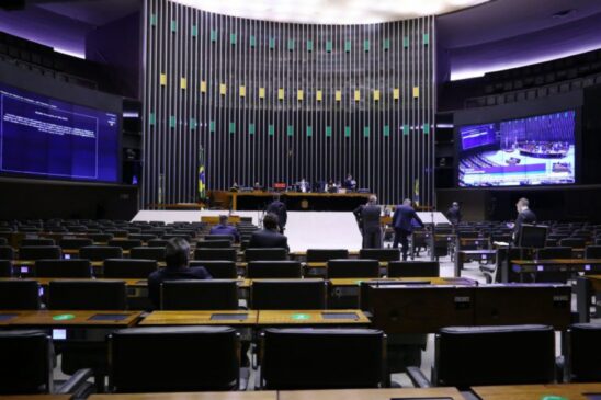 A Câmara dos Deputados aprovou, no começo da madrugada desta quarta-feira (17), o Projeto de Lei 4.476 de 2020, que trata do novo marco regulatório do setor de gás