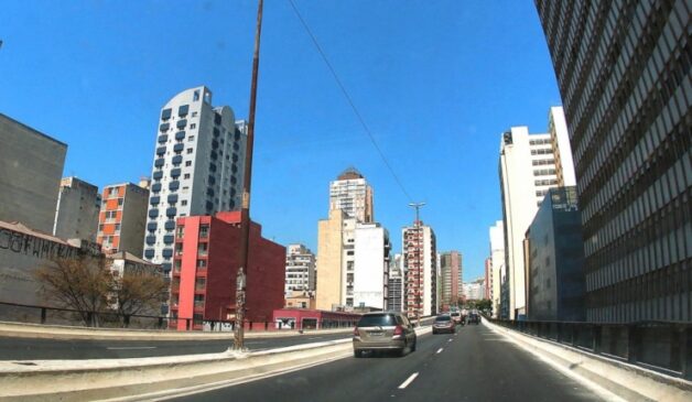 O atual Plano Diretor Estratégico estabelece que a estrutura deve ser necessariamente desativada para veículos até 2029