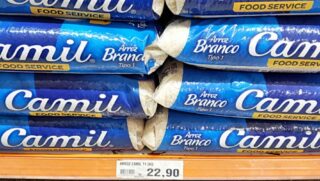 Arroz puxa indignação por alta, mas óleo e leite também encareceram
