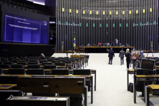 Câmara deve votar modificações no Código de Trânsito; sessão está marcada para a próxima quinta-feira, às 10 horas