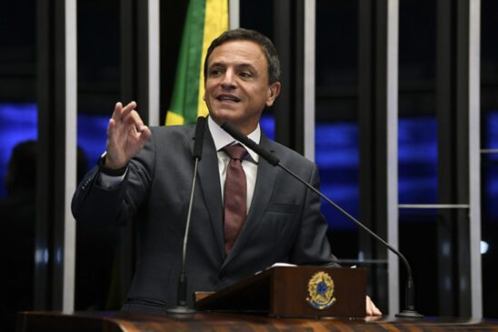 O senador Márcio Bittar, relator do Orçamento de 2021, disse que foi autorizado a incluir a criação de um novo programa no seu relatório