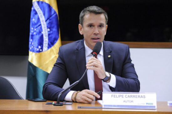 O deputado Felipe Carreras (PSB-PE) é o autor da proposta