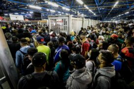 Movimentação na estação Barra Funda do Metrô durante a pandemia