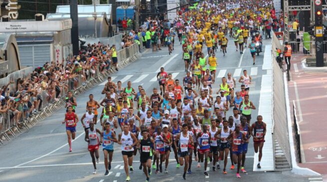 Largada da 95ª Corrida de São Silvestre na avenida Paulista