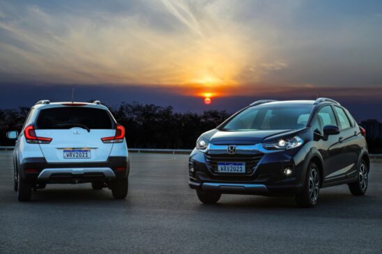 O WR-V entra no mercado em três versões, a LX, EX e a top EXL