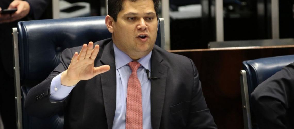 O presidente da Comissão de Constituição e Justiça do Senado, Davi Alcolumbre (União Brasil-AP)