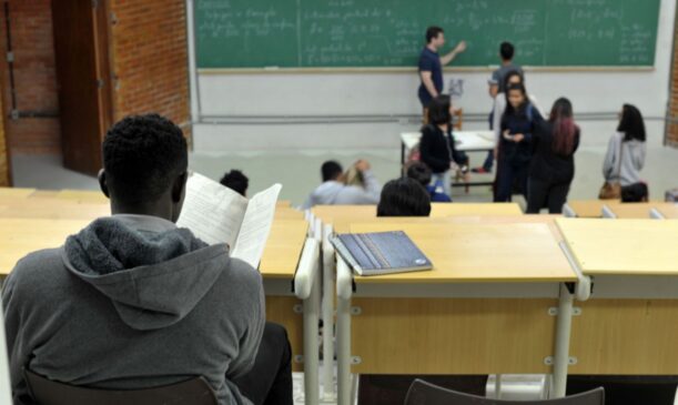 Estudante universitário