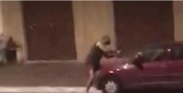 Discussão começou após uma batida de carro