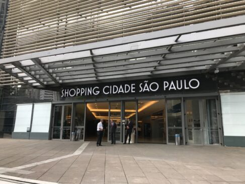Segundo Alshop, 70% das lojas de shopping são pequenos estabelecimentos com até 6 funcionários