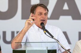 Presidente durante a inauguração de uma adutora em em São José do Egito, no Pernambuco