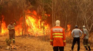 Força-tarefa que atua na região da Serra da Amolar, no Pantanal, para combater os focos de incêndio