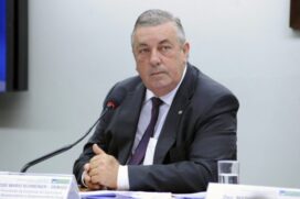 O deputado Jose Mario Schreiner (DEM-GO) é o autor da proposta