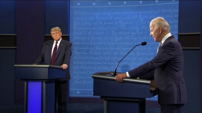 Donald Trump e Joe Biden durante o primeiro debate; segundo debate será dia 15 e deverá ser virtual