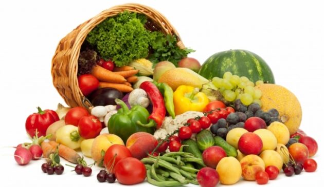 Cestas de frutas e legumes