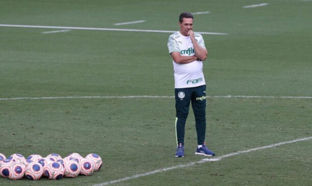 O técnico Vanderlei Luxemburgo