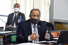 O senador Chico Rodrigues (DEM-RR) foi flagrado com dinheiro na cueca durante uma opera&ccedil;&atilde;o da PF