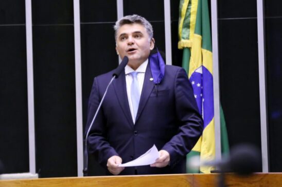 O deputado Deuzinho Filho (Republicanos-CE) é o autor do projeto