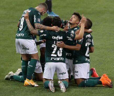 Palmeiras teve campanha praticamente perfeita em seu grupo, com 16 pontos e 14 gols de saldo