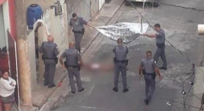 Corpo decapitado foi encontrado na manhã de domingo