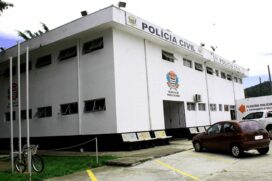 Os policiais n&atilde;o encontraram nenhuma testemunha do crime; o caso foi registrado no 1&ordm; DP de Embu das Artes e segue em investiga&ccedil;&atilde;o