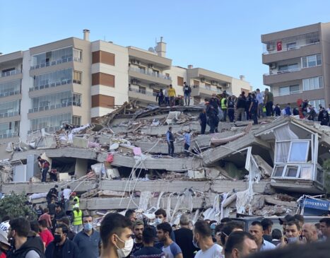 O epicentro do terremoto aconteceu a cerca de 17 quilômetros da costa da Turquia