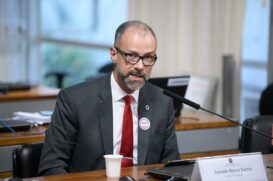 Antonio Barra Torres é o diretor-presidente da Agência de Vigilância Sanitária (Anvisa)