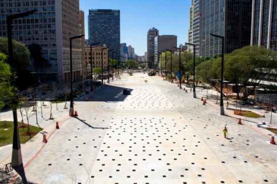 Obras no Vale do Anhangabaú, na região central de São Paulo, em foto registrada em outubro